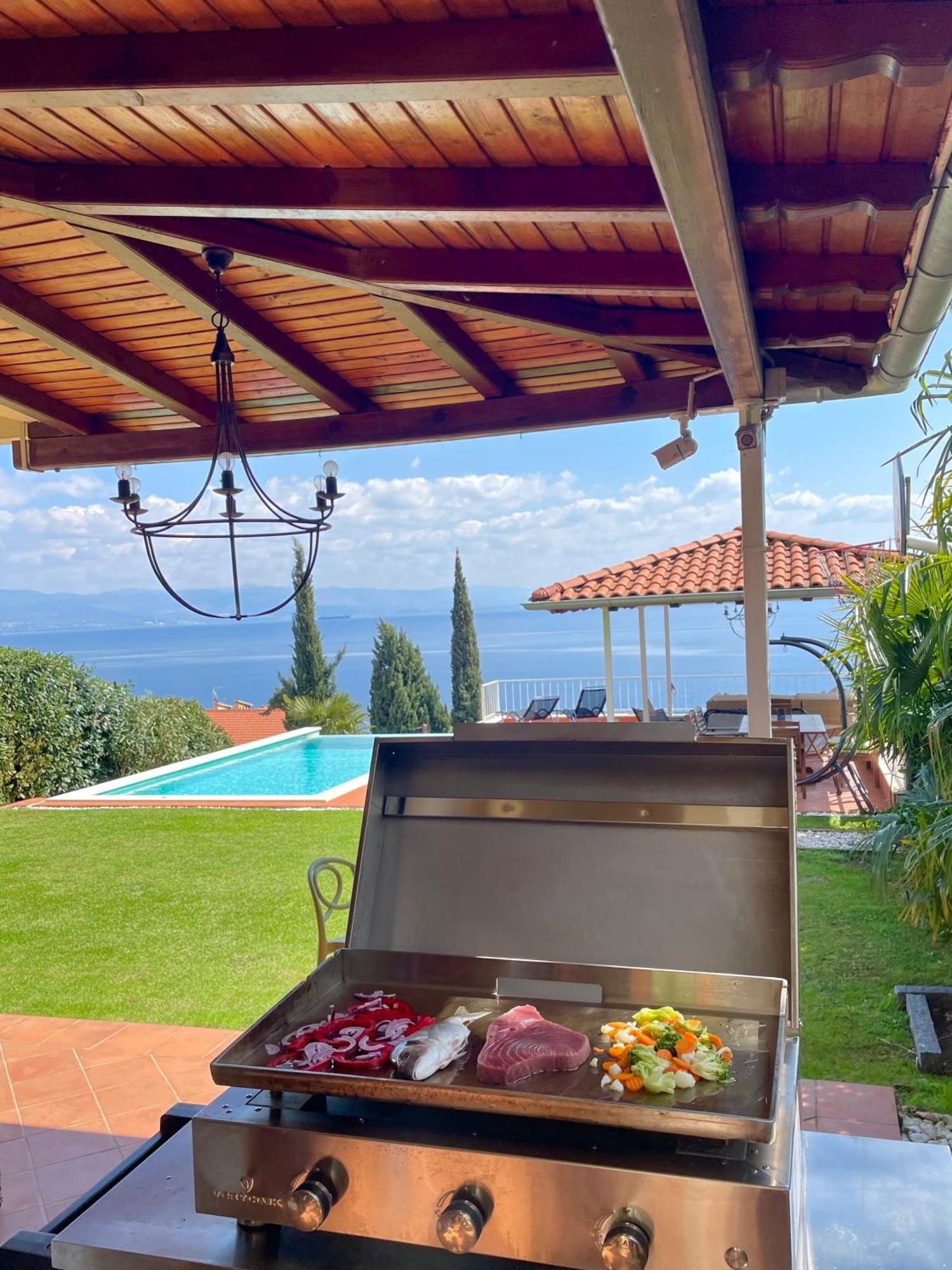 Villa Lovran - 150M To The Beach - Infinity Pool - Incredible Sea View - Fitness Room Luaran gambar
